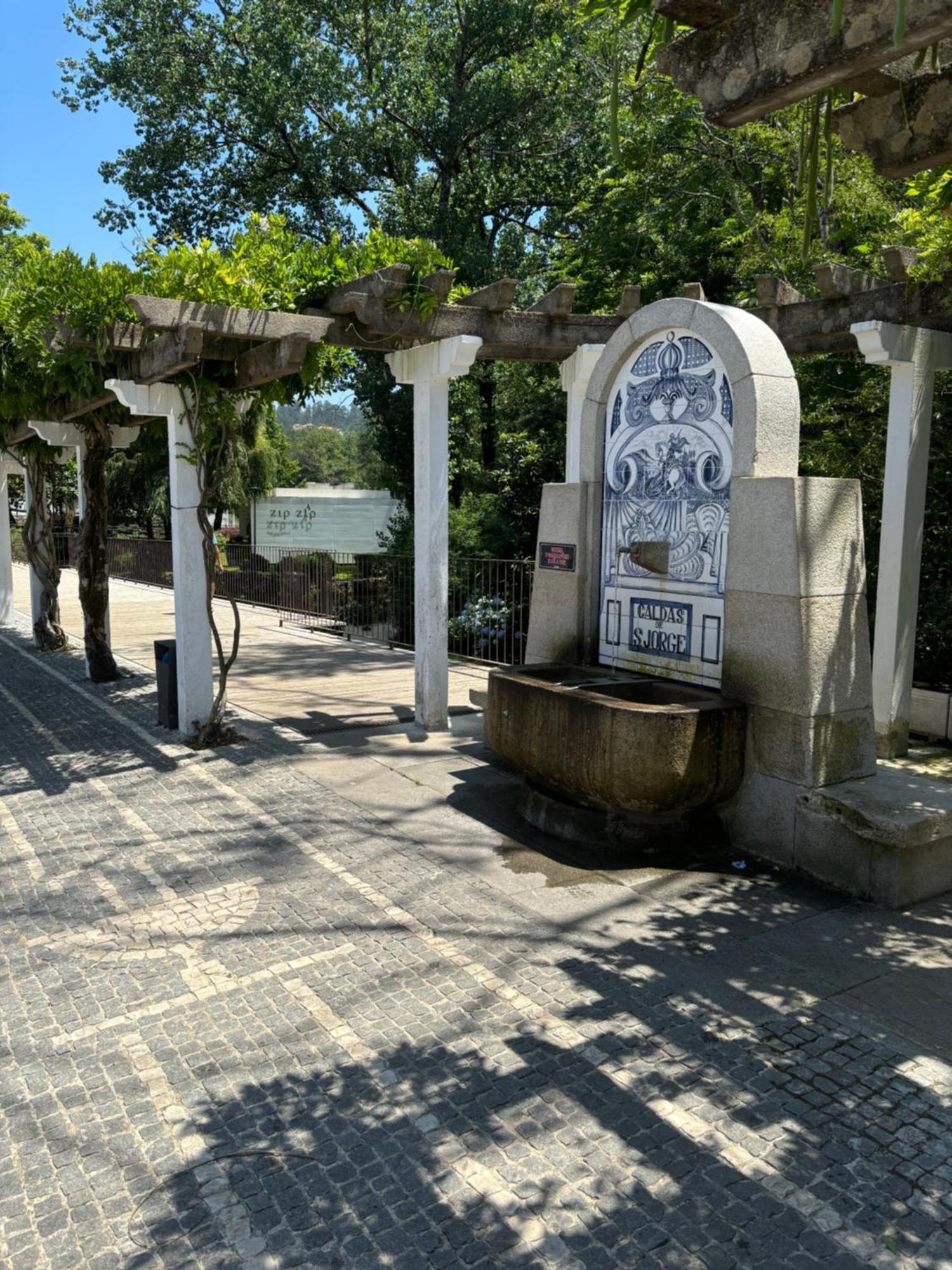 Aconchego Home Caldas de Sao Jorge Luaran gambar